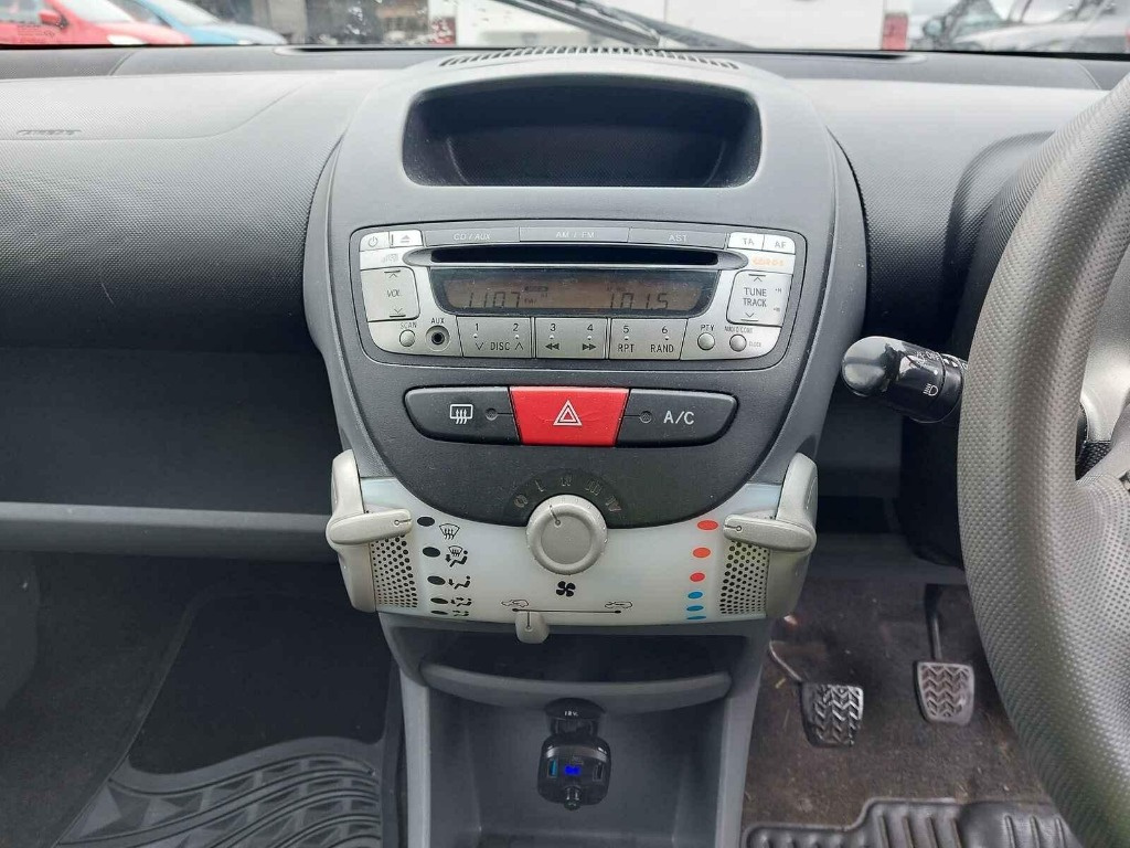 Macara geam dreapta fata Citroen C1 2011