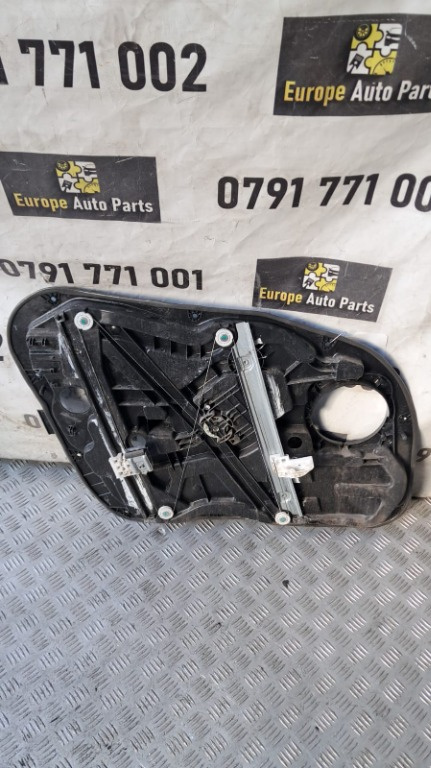 Macara geam dreapta fata Hyundai I40 an 2013 cod 82480-3XXXX