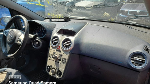Macara geam dreapta fata Opel Corsa D 20