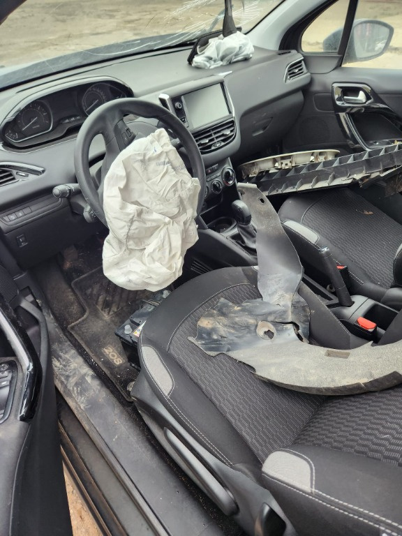 Macara geam dreapta fata Peugeot 208 201