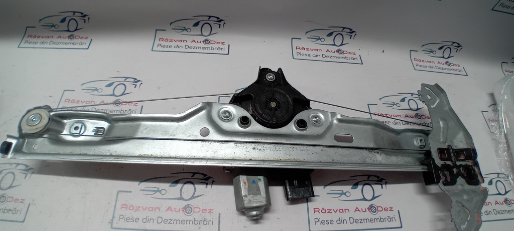 Macara geam dreapta fata Renault Kadjar 