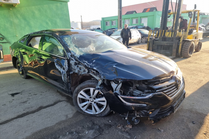 Macara geam dreapta fata Renault Talisma