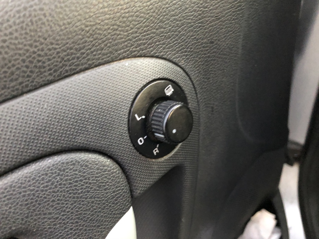 Macara geam dreapta fata Skoda Fabia 2 2