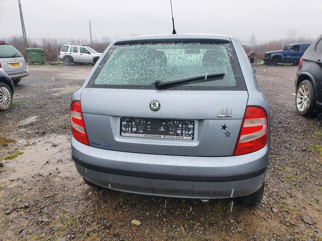 Macara geam dreapta fata Skoda Fabia 200