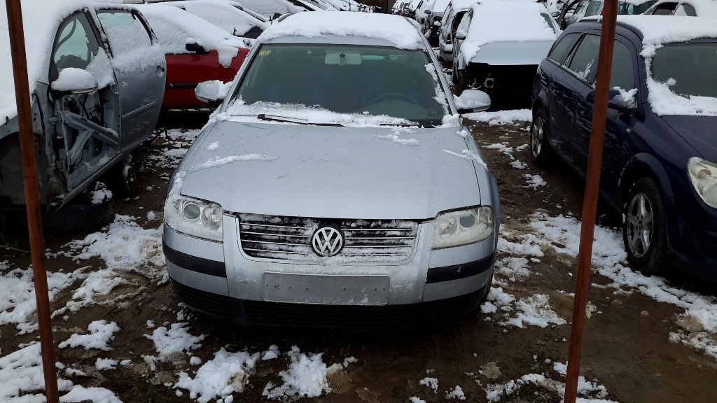 Macara geam dreapta fata Volkswagen Passat B5 2005 break 1.9