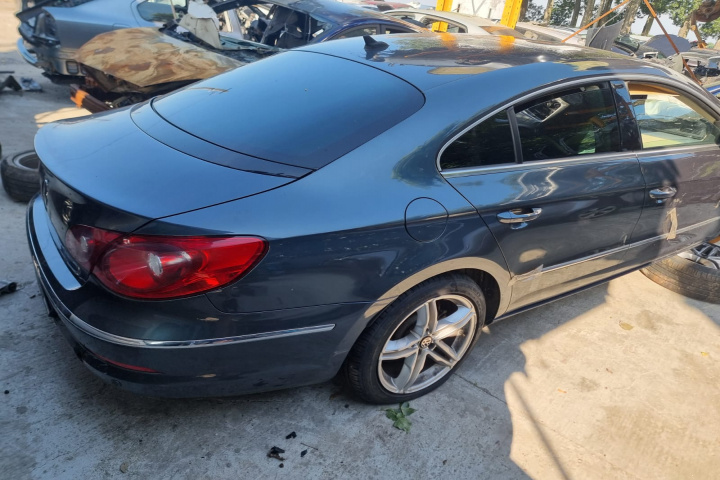 Macara geam dreapta fata Volkswagen Pass