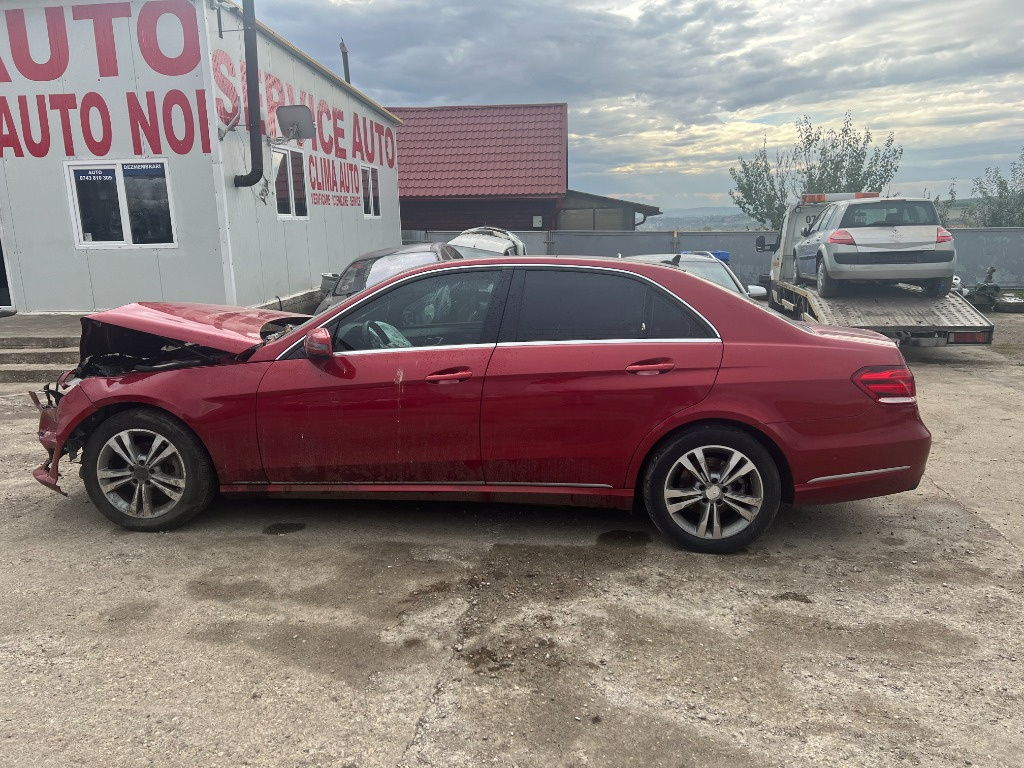 Macara geam dreapta spate Mercedes E-Class W212 2015 limuzina 2,2 cdi