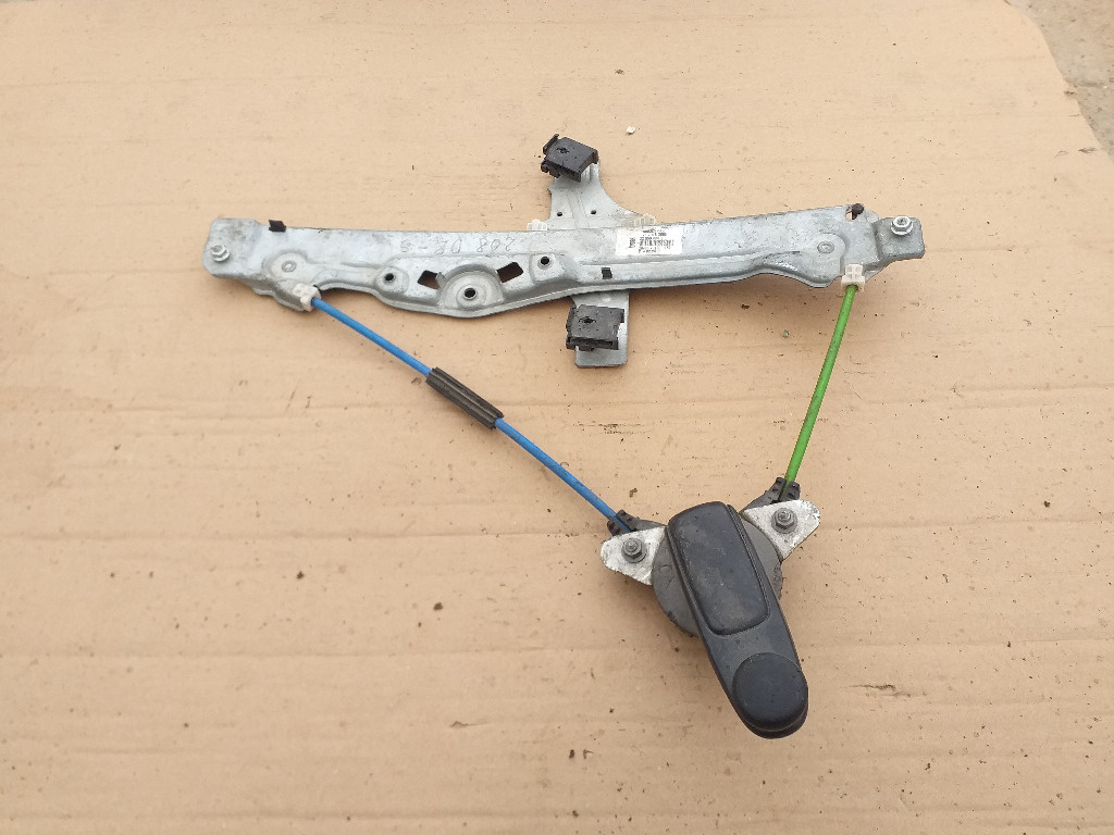 Macara Geam Dreapta Spate Peugeot 208 , Cod : 9673153880
