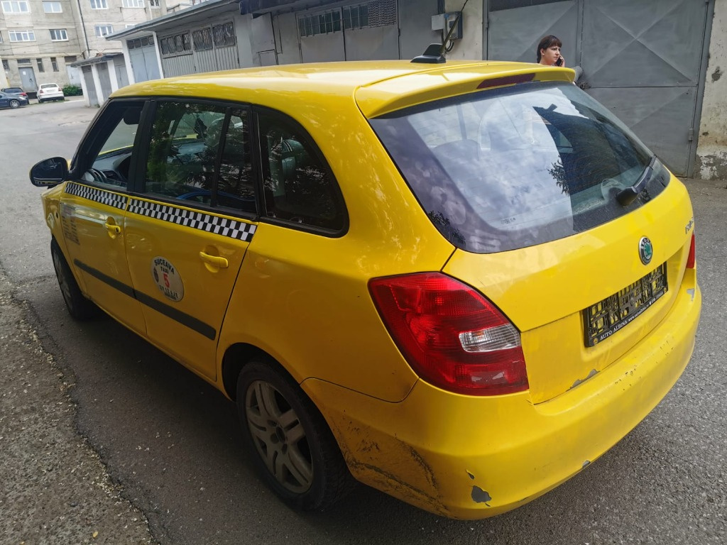 Macara geam dreapta spate Skoda Fabia 2 2010 Hatchback 1.6