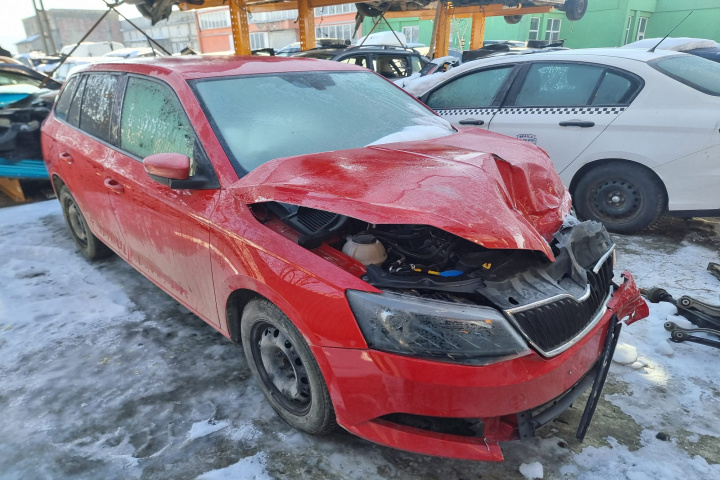 Macara geam dreapta spate Skoda Fabia 3 2018 BREAK