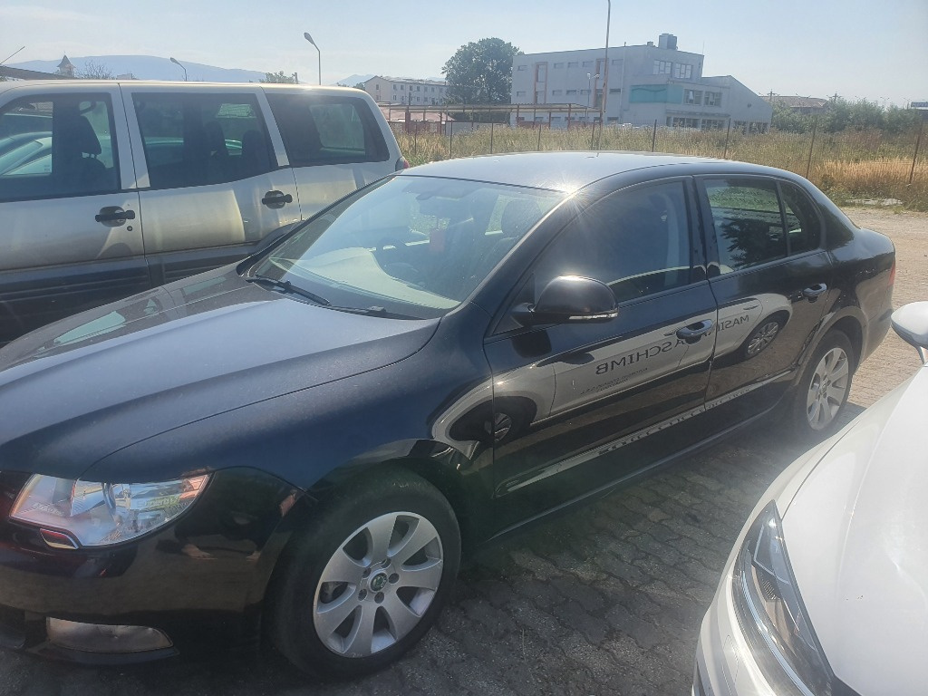 Macara geam dreapta spate Skoda Superb 2