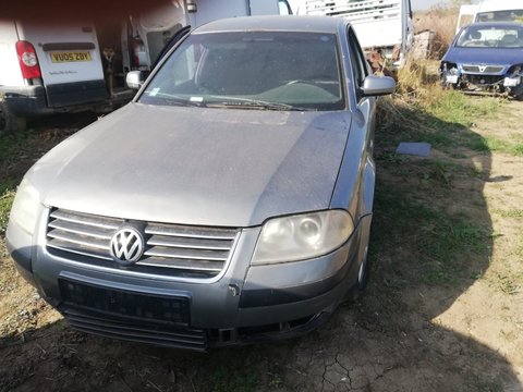 Macara geam dreapta spate Volkswagen Passat B5 2002 BERLINA 1.9