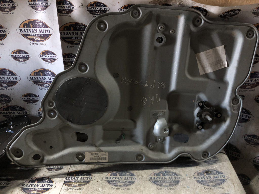 Macara geam dreapta spate Volkswagen Touran 2004, 1T0839462L