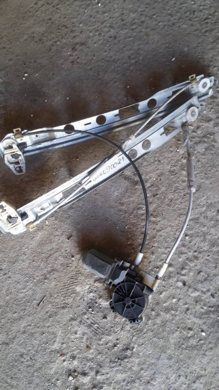 Macara geam electric dreapta fata Renault Megane 2 2003-2009,inv.012090021