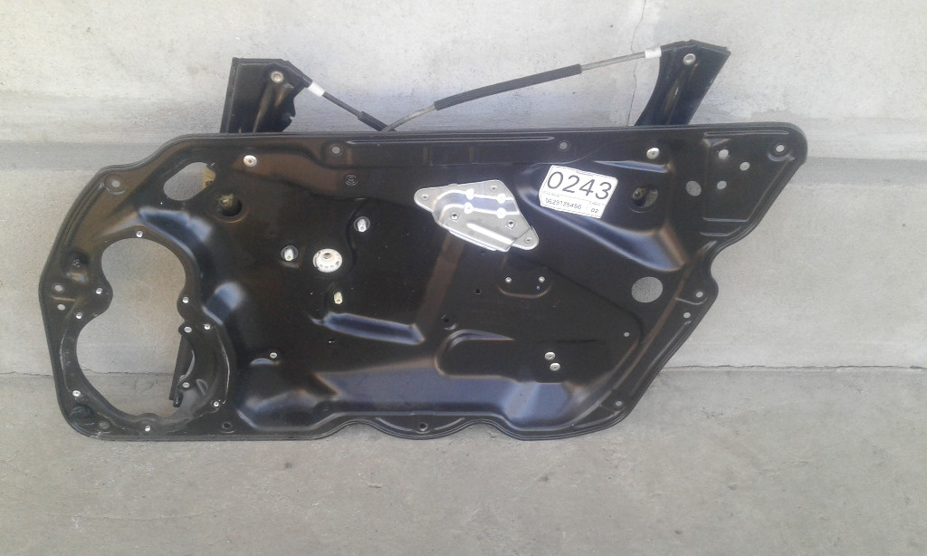 Macara geam electric dreapta fata VW Passat B6 2005-2010