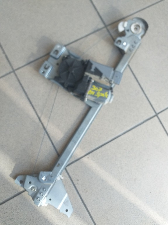 Macara geam electrică dreapta spate cu motoraș Peugeot 307, an fabricatie 2004