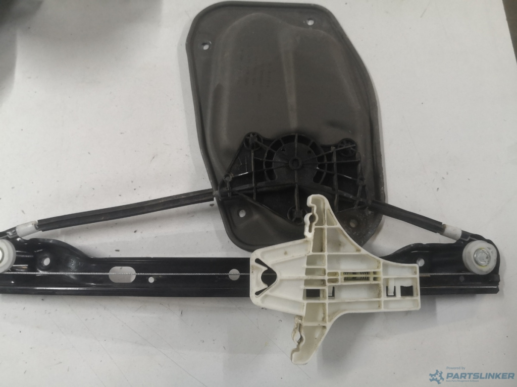 Macara geam electric dreapta spate VOLKSWAGEN GOLF V (1K1) [ 2003 - 2009 ] OEM 1k5839462a