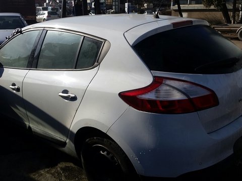 Macara geam - Renault Megane 3, 1.5 dci, an 2010