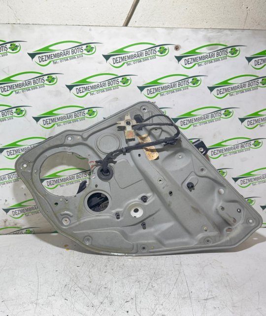 Macara geam spate dreapta electrica 1J4 839 756 E Volkswagen VW Golf 5 [2003 - 2009] Hatchback 5-usi 1.4 MT (75 hp)