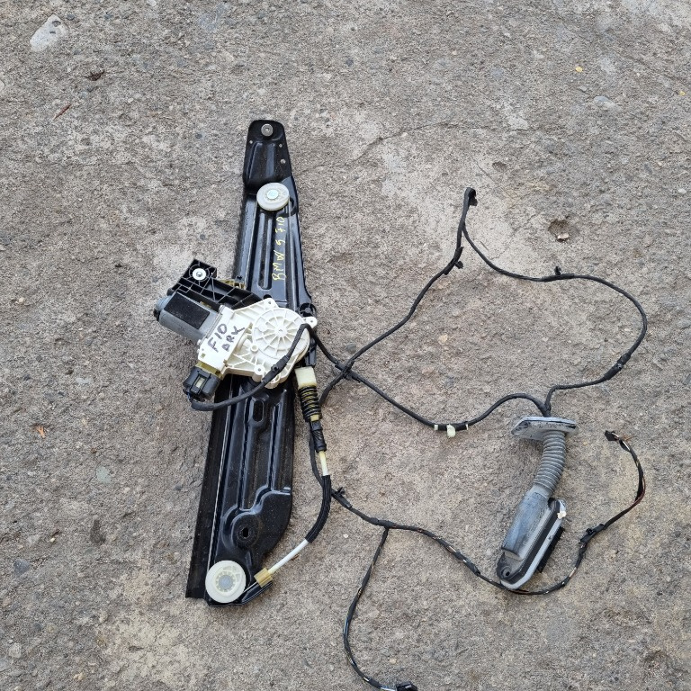 Macara geam spate stanga electrica BMW 5 Series F0