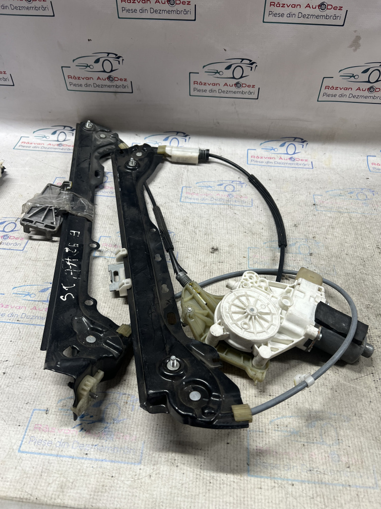 Macara geam stânga fata BMW Seria 3 E92 2010