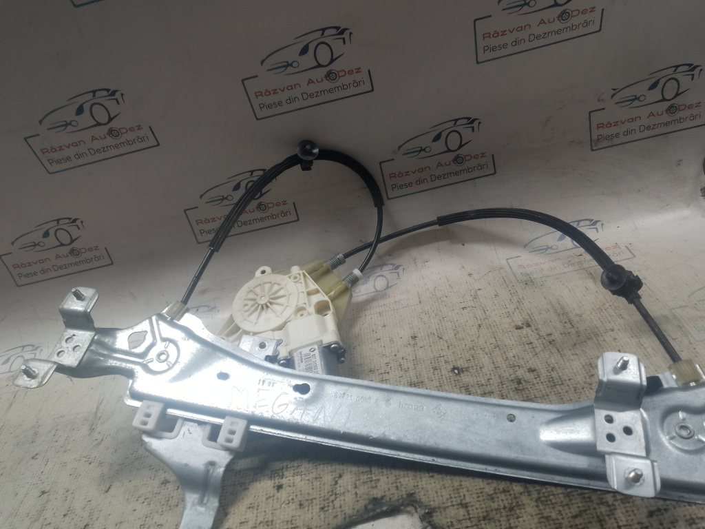 Macara geam stânga spate Renault Megane 3 2012, 827210003R