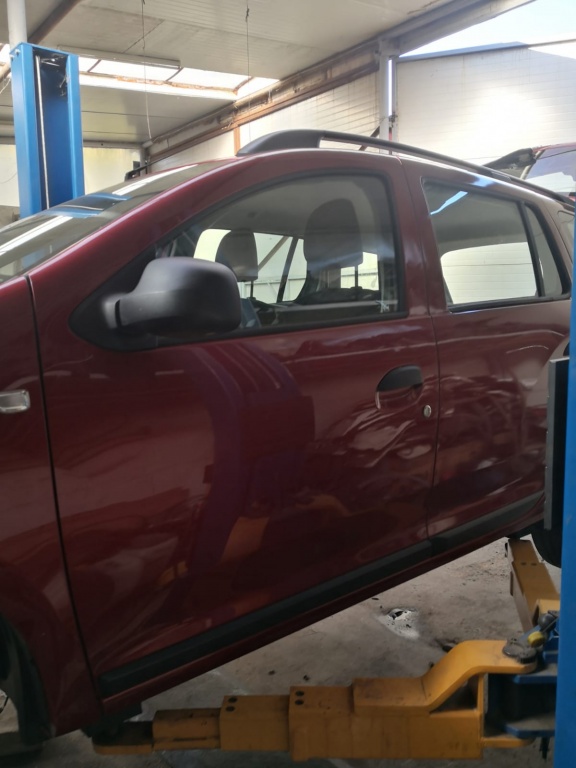 Macara geam stanga fata Dacia Logan MCV 2015 Hatchback 1.5 dci