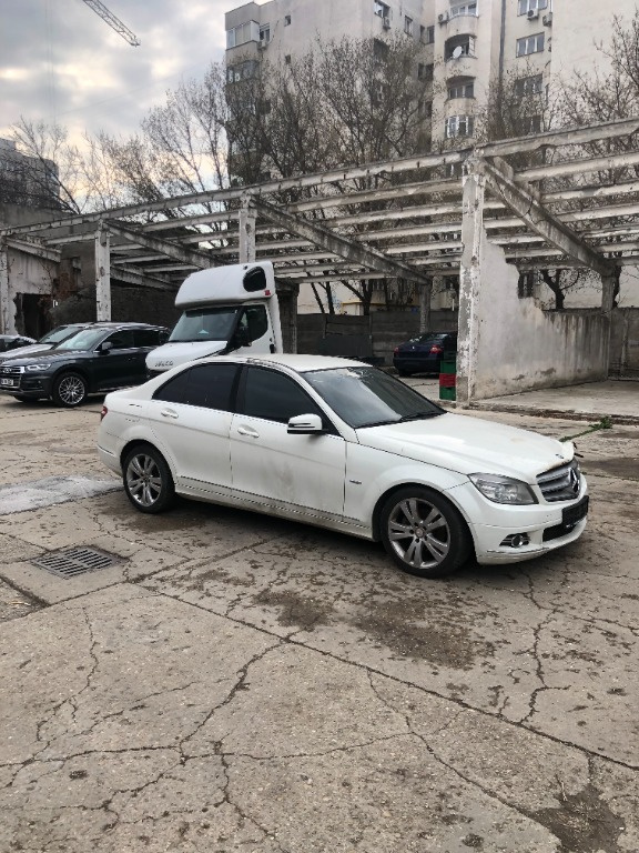 Macara geam stanga fata Mercedes C-Class W204 2011