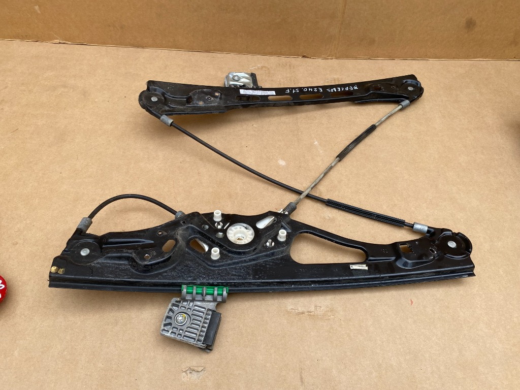 Macara geam stanga fata Mercedes E Class W211 2003 A2117200146