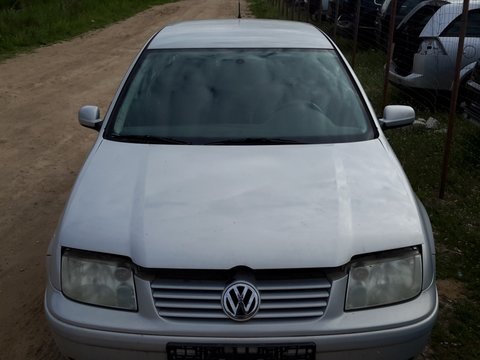 Macara geam stanga fata Volkswagen Bora 1999 berlina 1.6