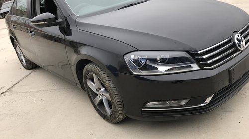 Macara geam stanga fata Volkswagen Passa