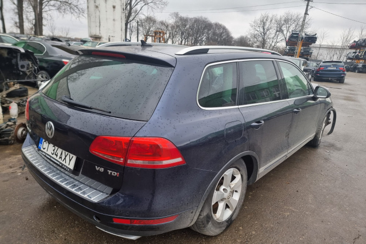 Macara geam stanga fata Volkswagen Touareg 7P 2011