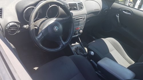 Macara geam stanga spate Alfa-Romeo 147 