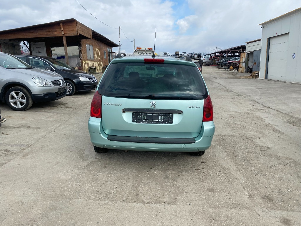 Macara geam stanga spate Peugeot 307 200
