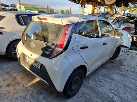Macara geam stanga spate Toyota Aygo 2017 2 hatchback 1.0 benzina