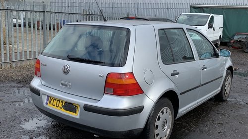 Macara geam stanga spate Volkswagen Golf