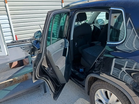 Macara geam stanga spate VW Tiguan