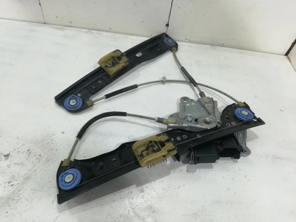 Macara geam usa dreapta fata Opel Insignia A An 2008 2009 2010 2011 2012 2013 2014 2015 2016