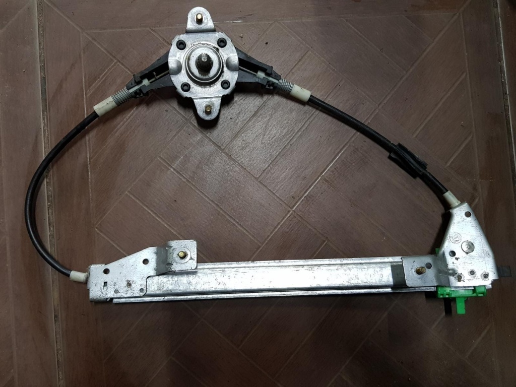 Macara manuala dreapta spate Fiat Punto 1999 2000 