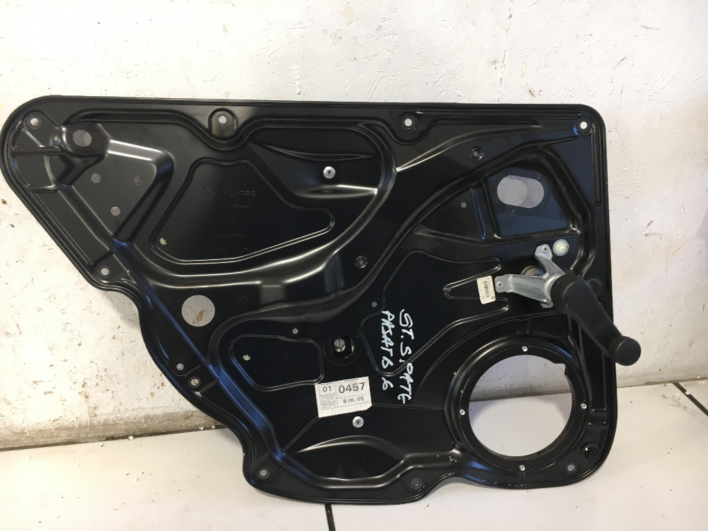 Macara manuala spate stanga volkswagen passat b6 break 2005 - 2010