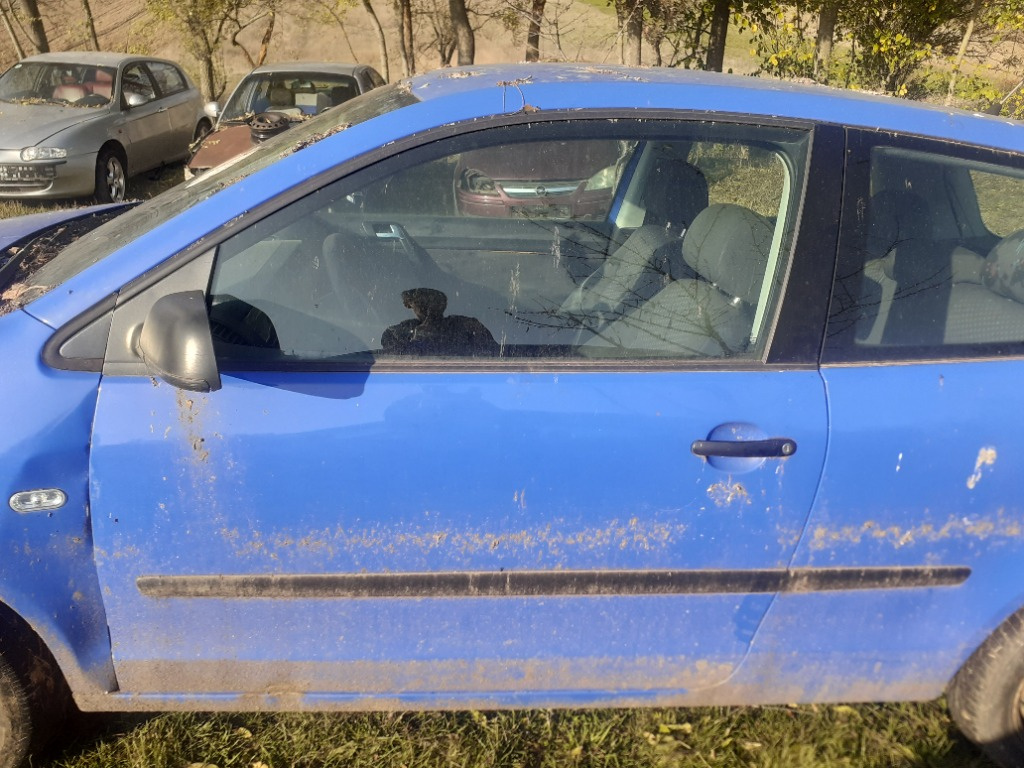 Macara manuala stanga Vw Polo 9N coupe an 2005