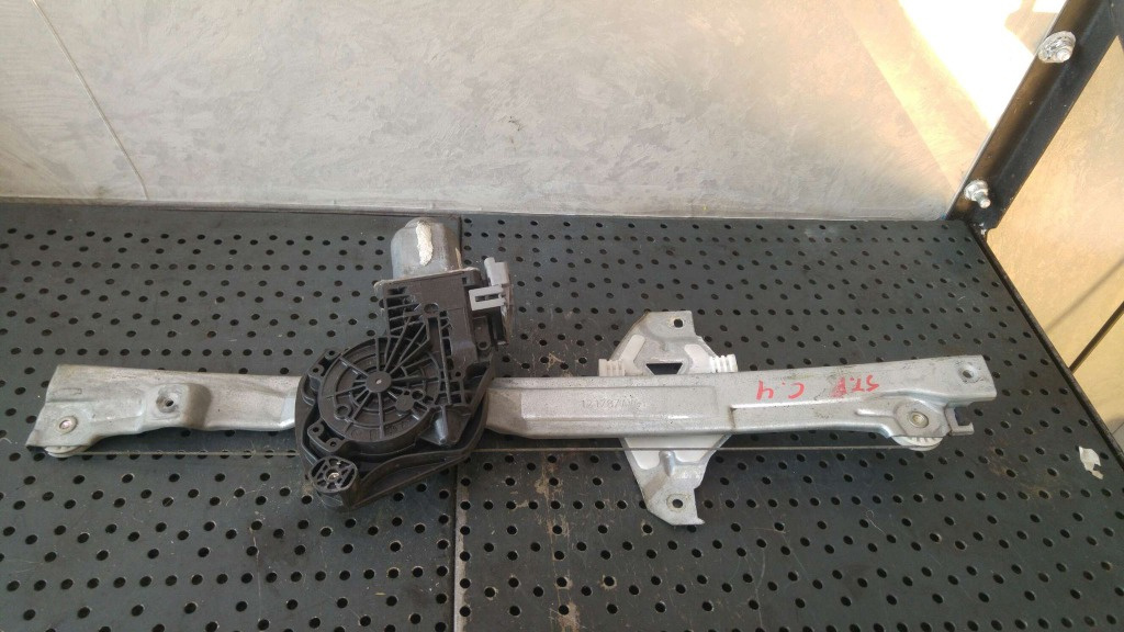 Macara motoras stanga fata citroen c4 2 nc 402277k