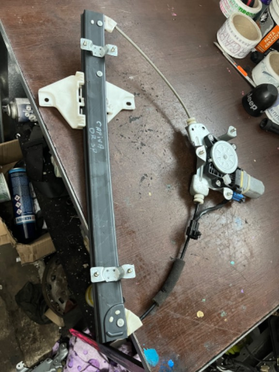 Macara spate chevrolet captiva an 2006-2011
