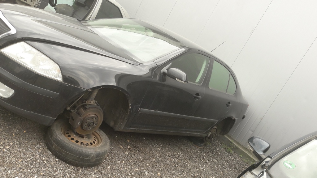 Macara stanga fata Skoda Octavia 2 2006