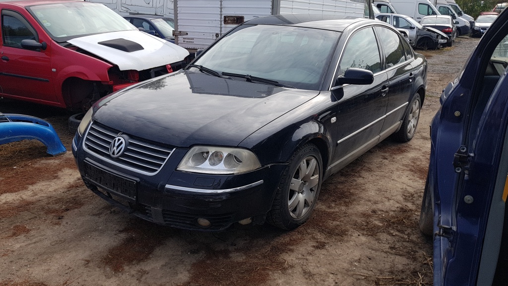 Macara stanga fata Volkswagen Passat B5 2004