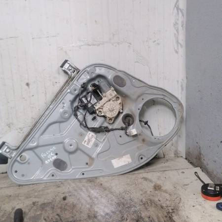 MACARA STANGA SPATE ELECTRICA FORD FOCUS 2 4M51A045H23A