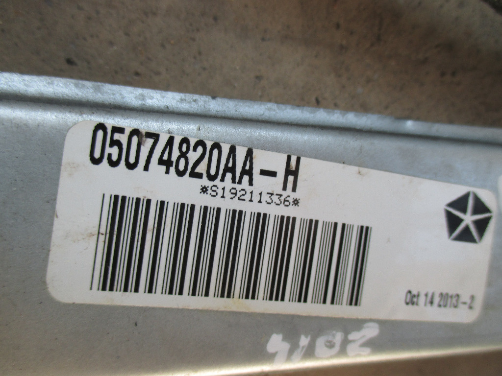 Macara usa dreapta fata 05074820AA-H Jee