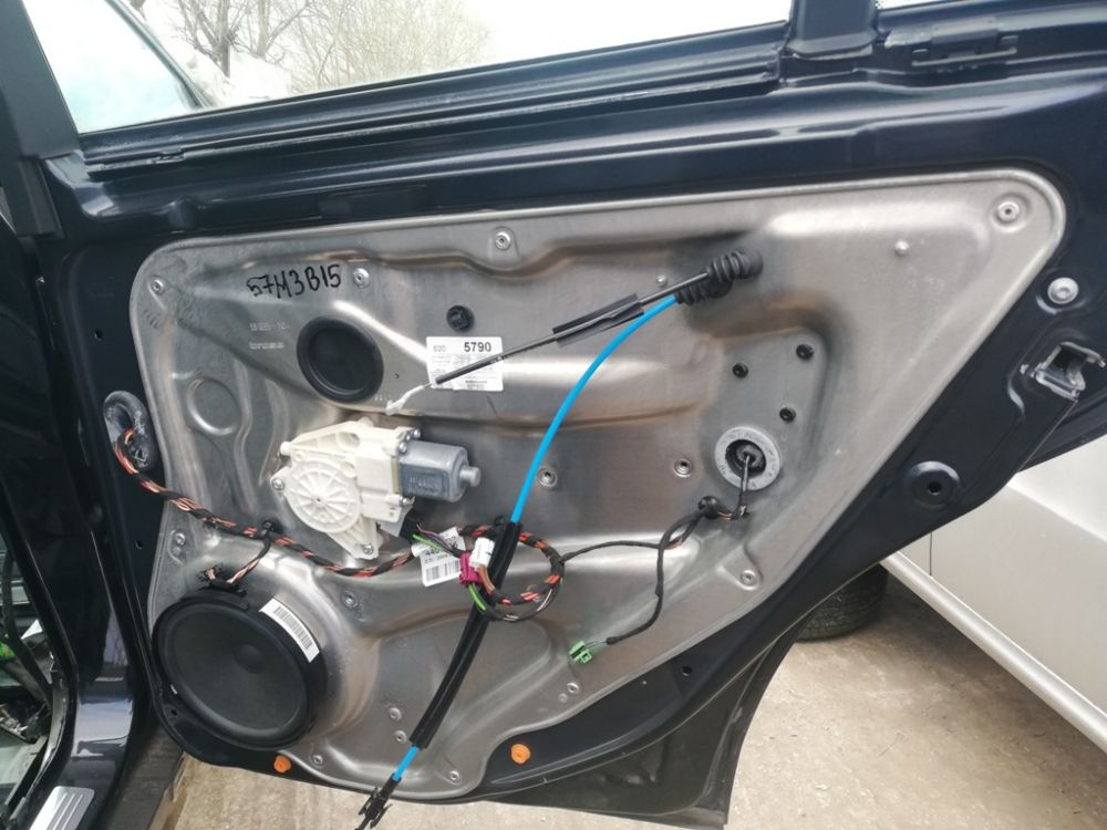 Macara usa dreapta spate Mercedes C Class W204 Ber