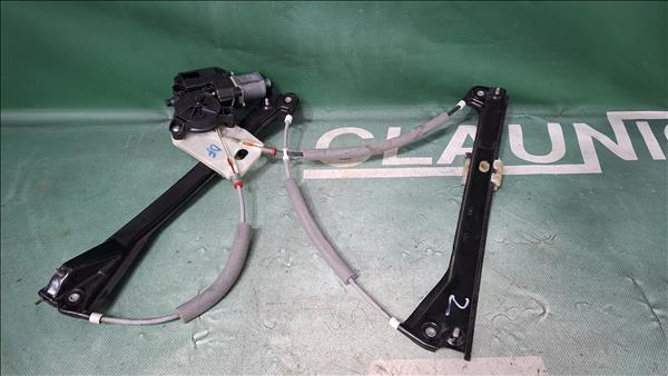 Macara Usa Fata Dreapta VW POLO (6R 6C) 1.2 TSI CJ