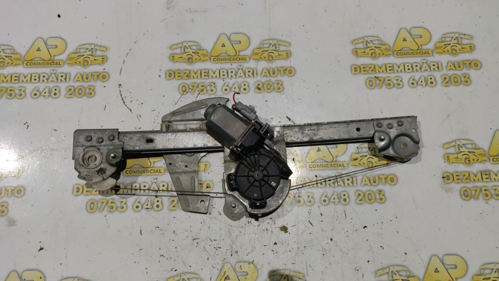 Macara usa fata stanga Toyota Aygo cod: 698200h020